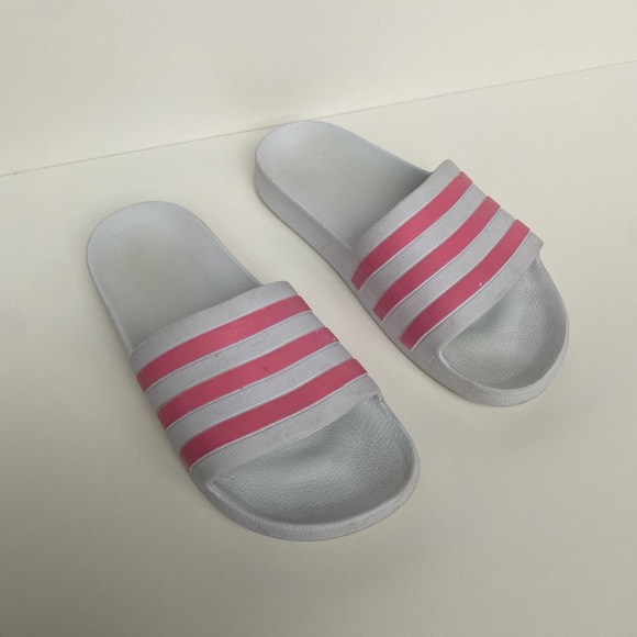 Adidas Unisex Slide Sandals - Picture 1 of 5